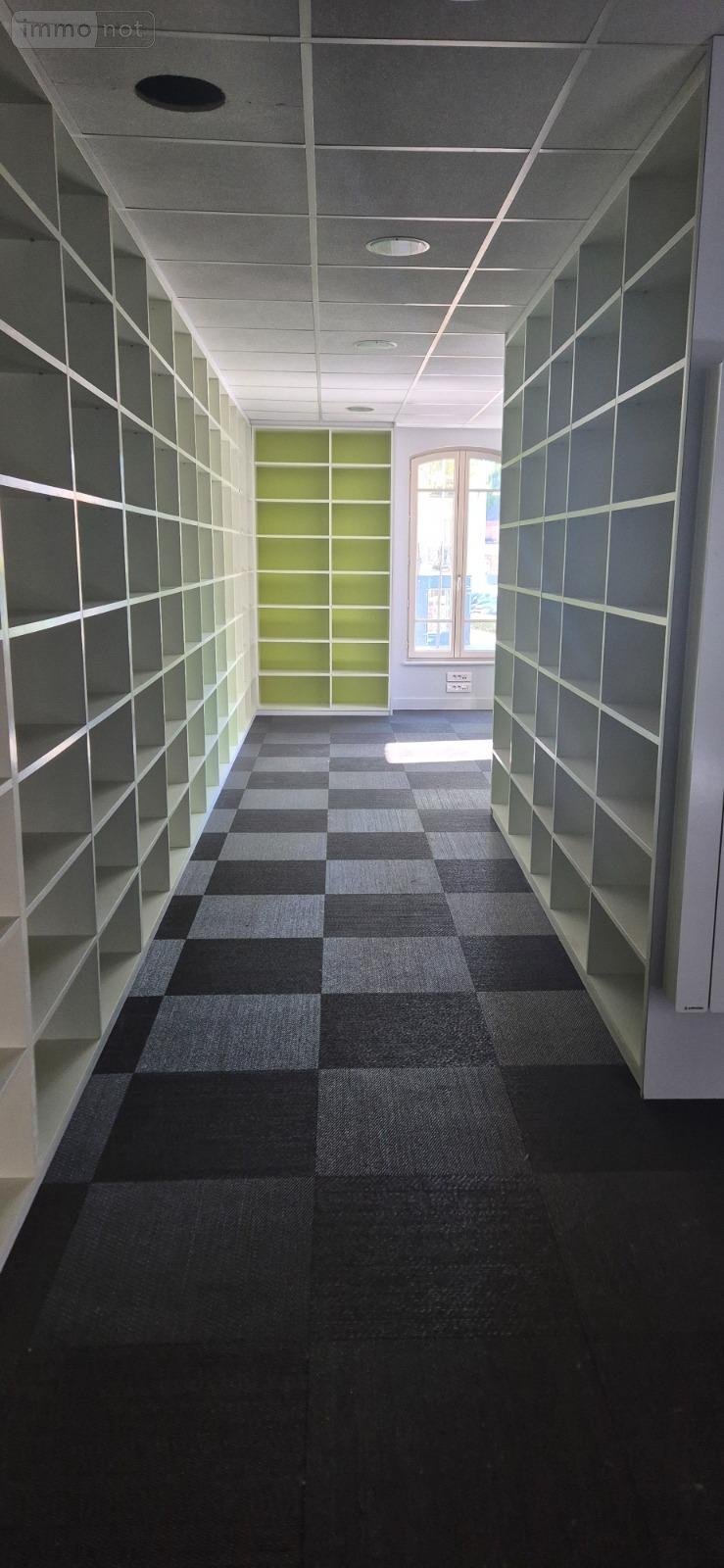 Fonds et murs commerciaux a vendre La-Ferté-Bernard 72400 Sarthe 250 m2  283400 euros