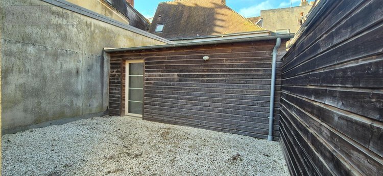 Fonds et murs commerciaux a vendre La-Ferté-Bernard 72400 Sarthe 250 m2  283400 euros