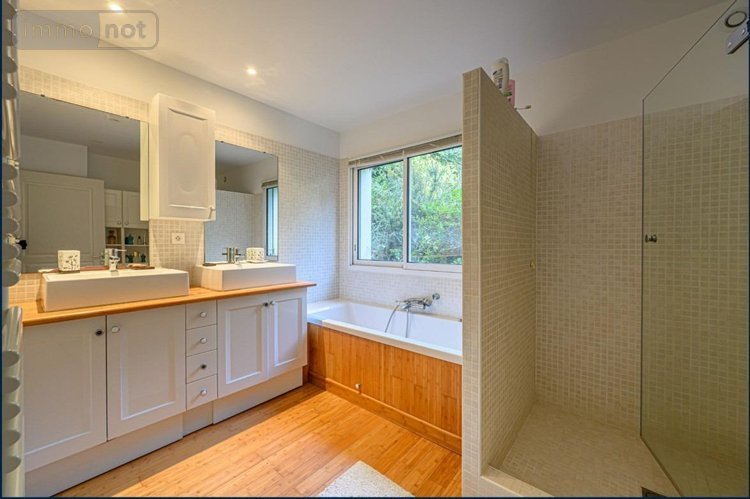 propriete a vendre Guérande 44350 Loire-Atlantique 349 m2 17 pièces 1266900 euros