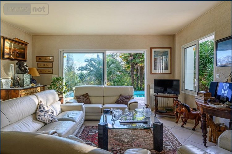 propriete a vendre Guérande 44350 Loire-Atlantique 349 m2 17 pièces 1266900 euros