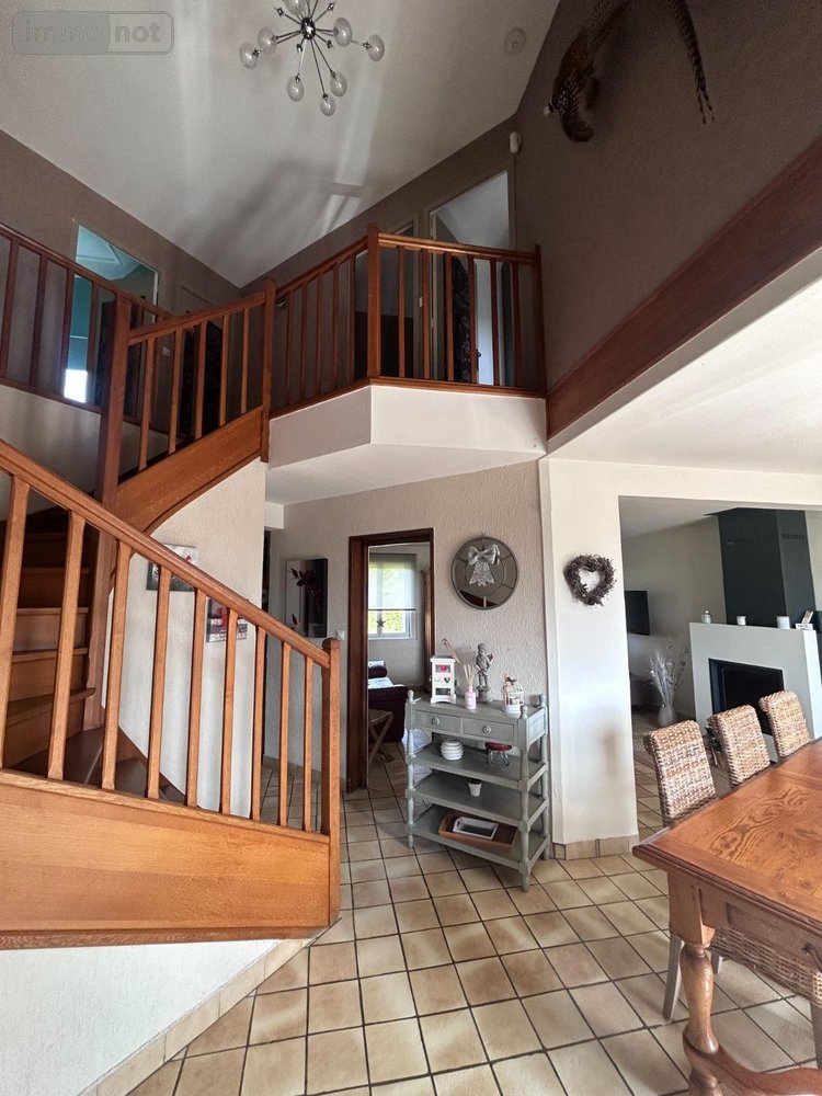 Maison a vendre Estrées-en-Chaussée 80200 Somme 104 m2 5 pièces 299250 euros