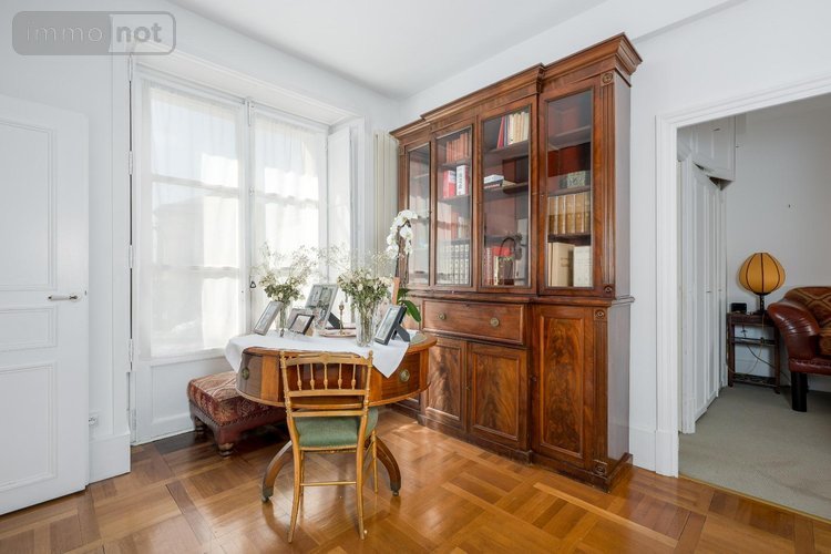 Appartement a vendre Paris 18e arrondissement 75018 Paris 65 m2 3 pièces 1300000 euros