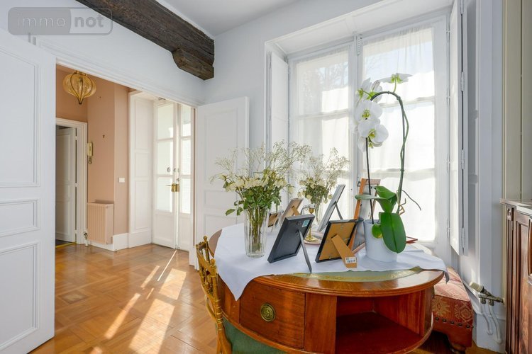 Appartement a vendre Paris 18e arrondissement 75018 Paris 65 m2 3 pièces 1300000 euros