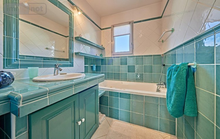 Appartement a vendre Mougins 06250 Alpes-Maritimes 139 m2 5 pièces 932800 euros