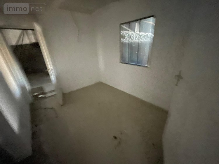 Fonds et murs commerciaux a vendre Compiègne 60200 Oise 300 m2  150000 euros