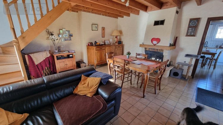 Maison a vendre Jonzac 17500 Charente-Maritime 64 m2 4 pièces 136500 euros