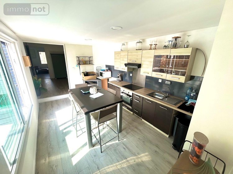Fonds et murs commerciaux a vendre Coudekerque-Branche 59210 Nord 220 m2  395000 euros