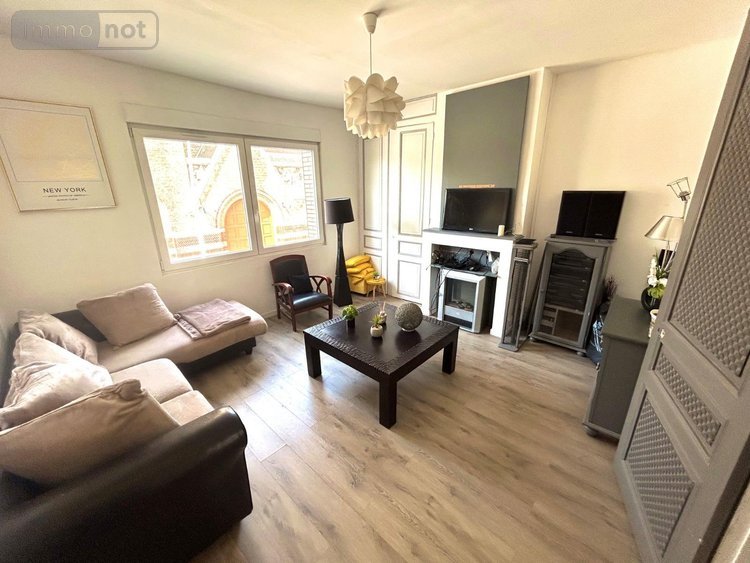 Fonds et murs commerciaux a vendre Coudekerque-Branche 59210 Nord 220 m2  395000 euros