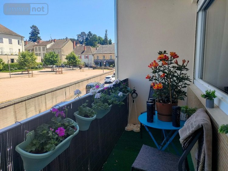 Appartement a vendre La Clayette 71800 Saône-et-Loire 65 m2 3 pièces 98400 euros