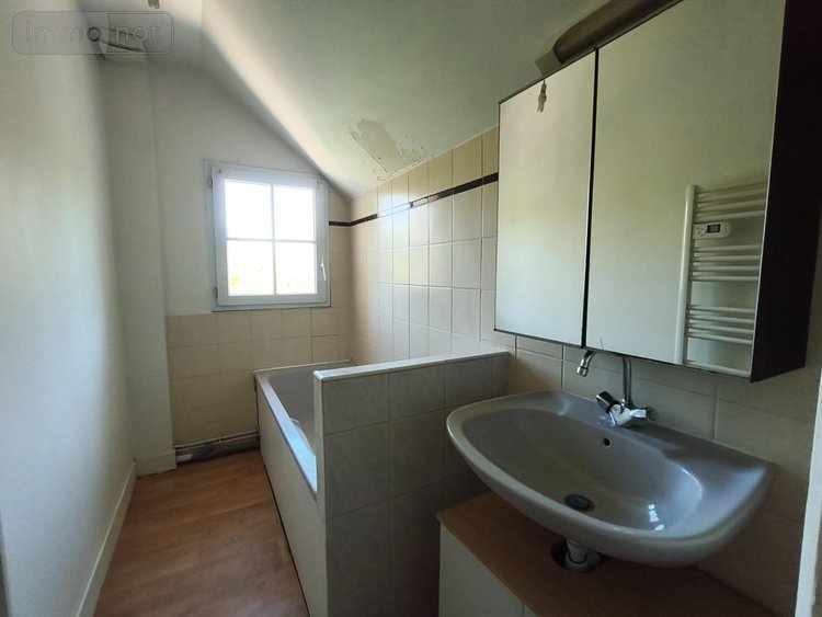 Location appartement Ivry-la-Bataille 27540 Eure 30 m2 2 pièces 420 euros