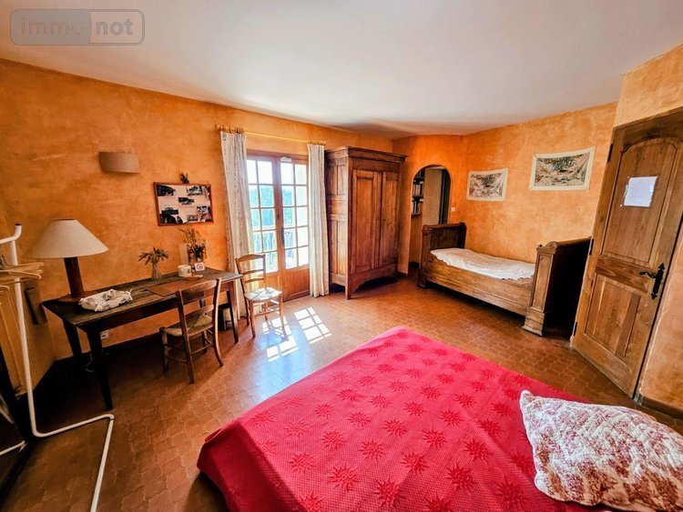 propriete a vendre Entrecasteaux 83570 Var 360 m2 11 pièces 1000000 euros