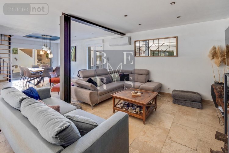 Maison a vendre Le Cannet-des-Maures 83340 Var 200 m2 6 pièces 799000 euros