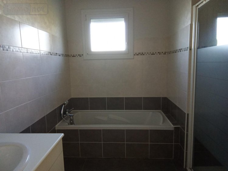 Location maison Saint-Aubin-des-Landes 35500 Ille-et-Vilaine 75 m2 4 pièces 750 euros