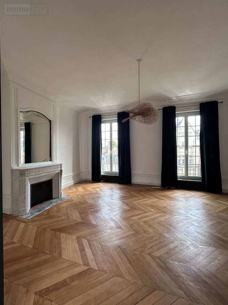 Location appartement Péronne 80200 Somme 247 m2 5 pièces 1800 euros