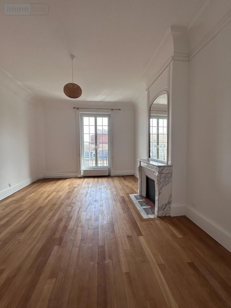 Location appartement Péronne 80200 Somme 247 m2 5 pièces 1800 euros