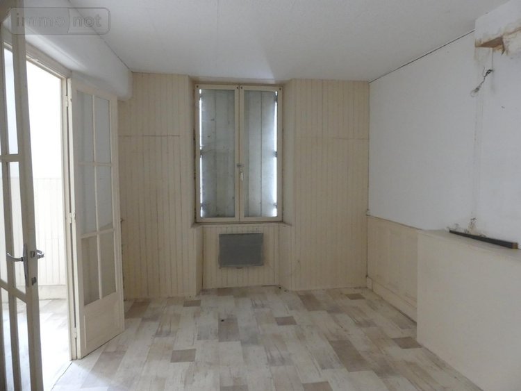 Immeuble a vendre Puiseaux 45390 Loiret 225 m2  126600 euros