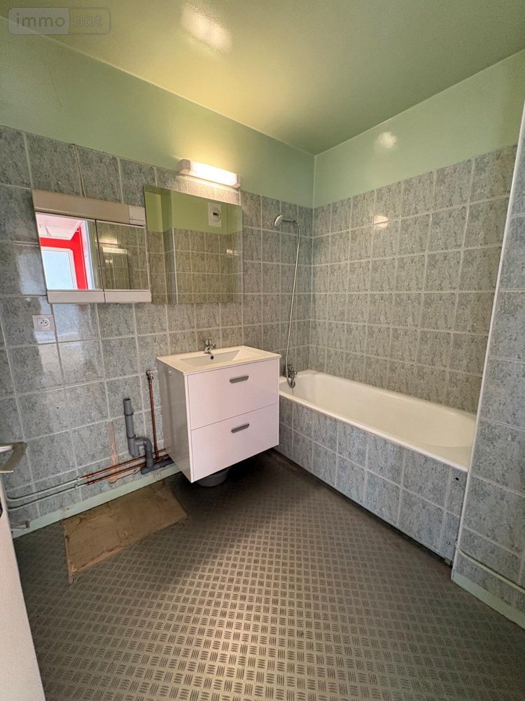 Appartement a vendre Lucé 28110 Eure-et-Loir 46 m2 2 pièces 90000 euros