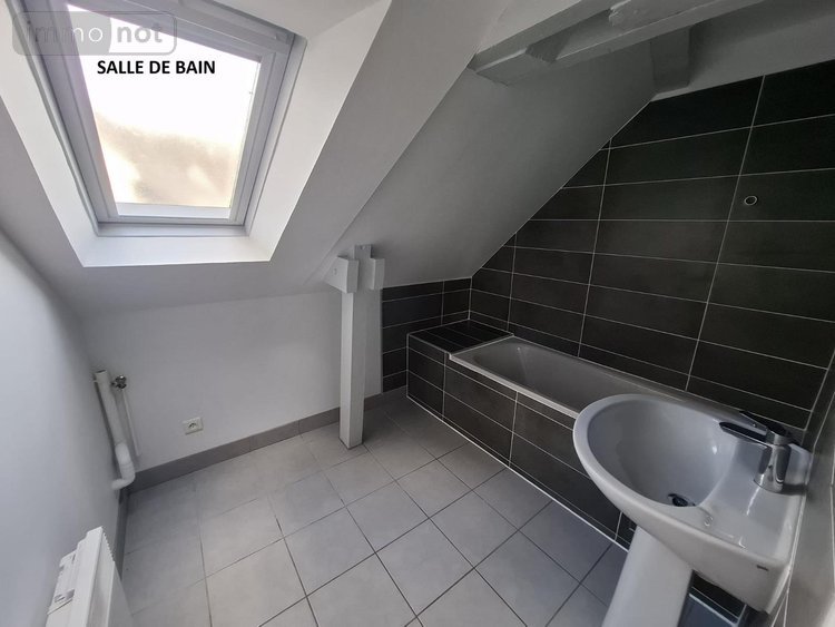 Location appartement Laval 53000 Mayenne 38 m2 2 pièces 580 euros
