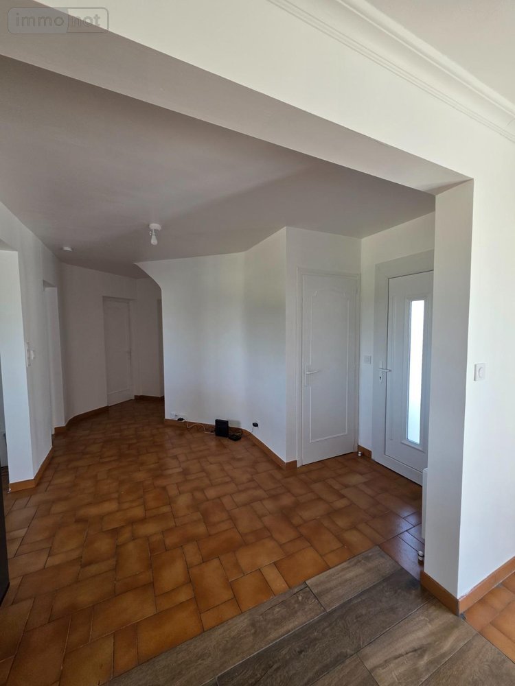Location maison Domecy-sur-Cure 89450 Yonne 130 m2 1 pièce 1200 euros