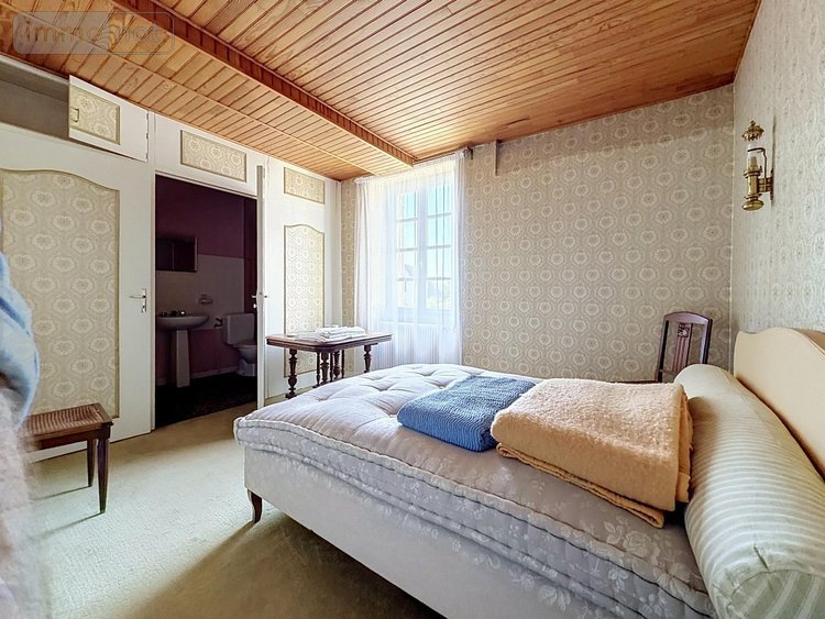 Maison a vendre Hérouvillette 14850 Calvados 197 m2 6 pièces 599000 euros