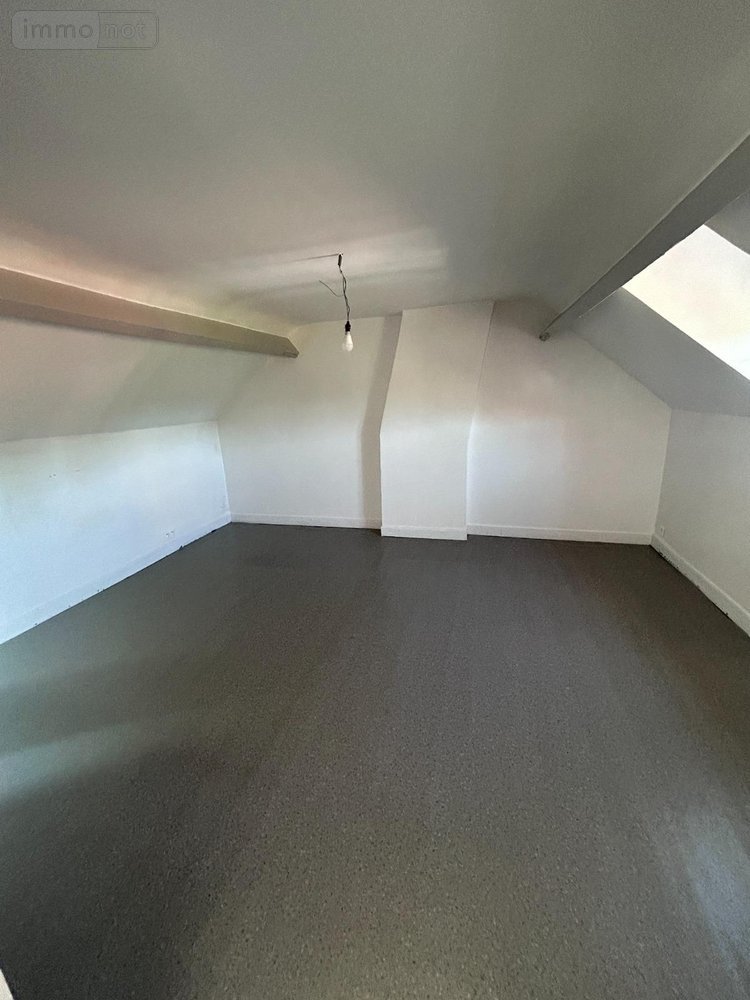 Location maison Roisel 80240 Somme 80 m2 3 pièces 690 euros
