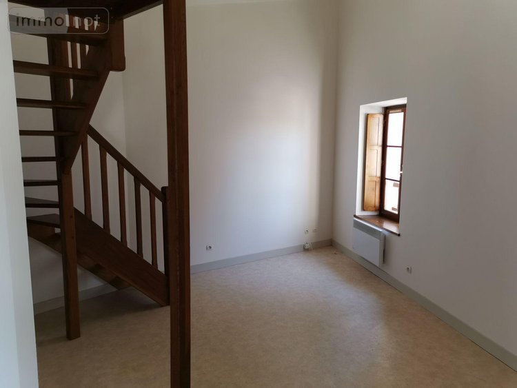 Location maison Suèvres 41500 Loir-et-Cher 40 m2 2 pièces 400 euros