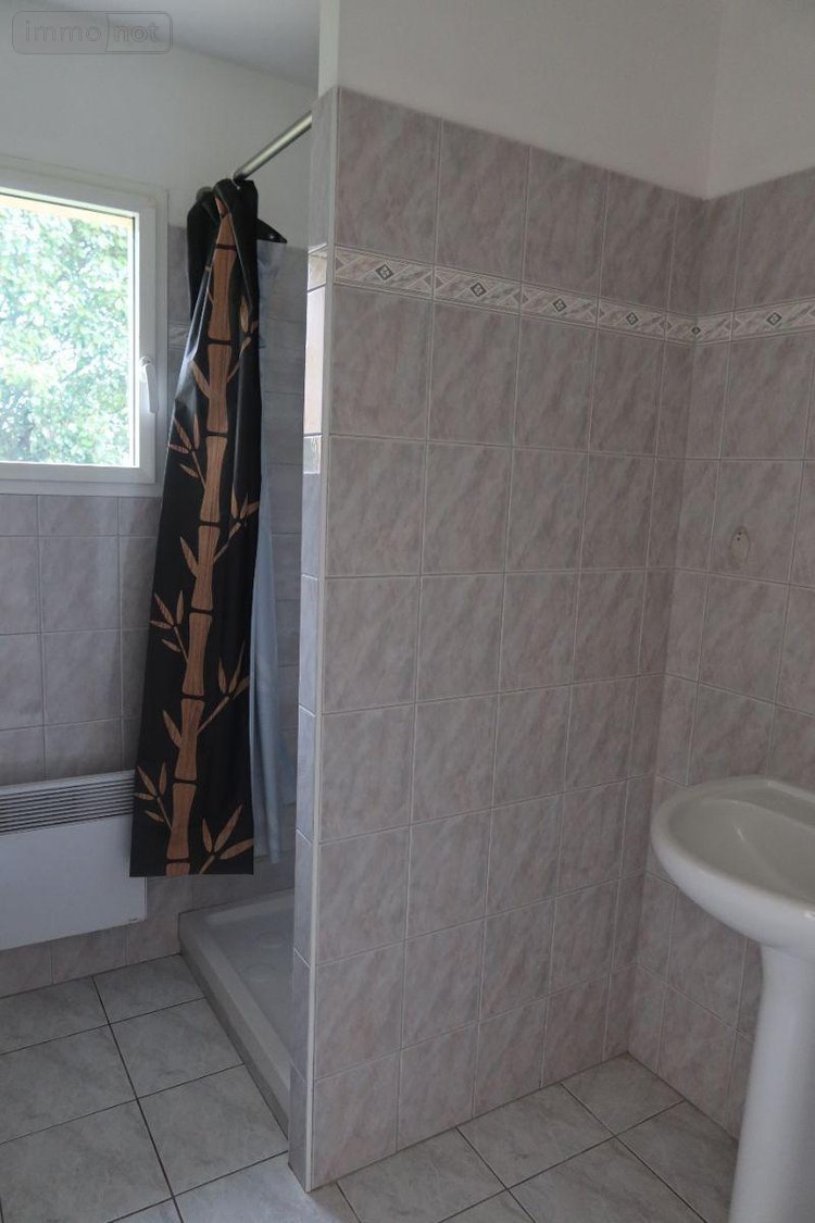 Location maison Saint-Derrien 29440 Finistère 106 m2 4 pièces 800 euros