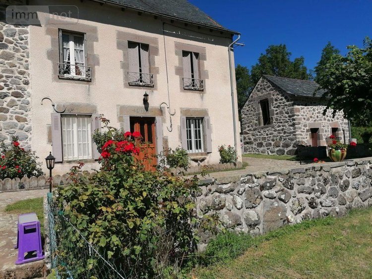 Maison a vendre Lavigerie 15300 Cantal 108 m2  315000 euros