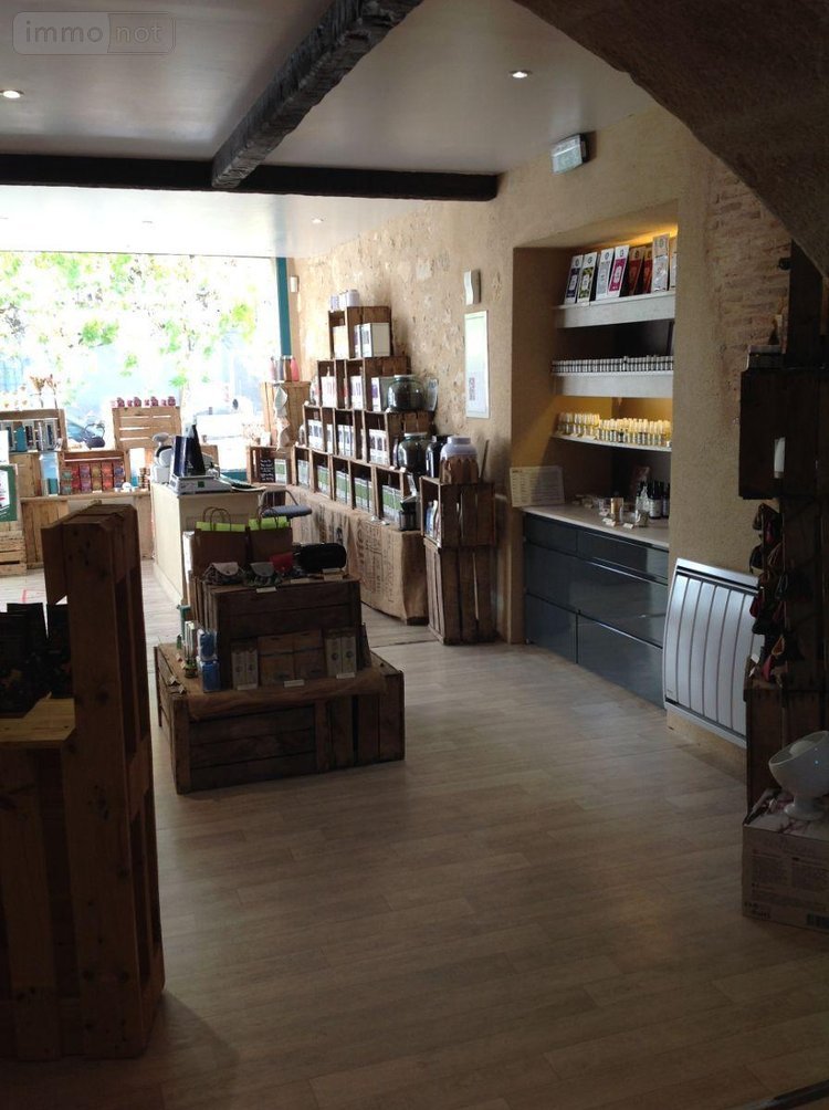 Fonds et murs commerciaux a vendre Saint-Gaultier 36800 Indre 40 m2  81500 euros