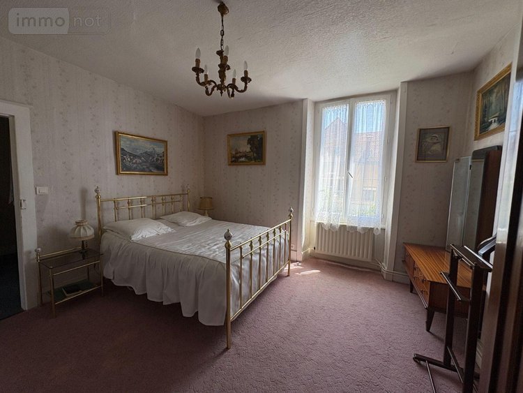 Maison a vendre Saint-Gaultier 36800 Indre 188 m2 7 pièces 148400 euros