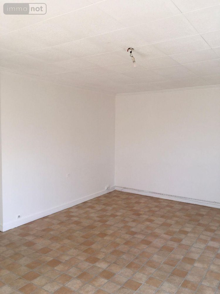 Location appartement Blaise-sous-Arzillières 51300 Marne 77 m2 3 pièces 380 euros