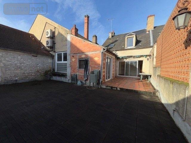 Location appartement Saint-Amand-Montrond 18200 Cher 81 m2 4 pièces 580 euros