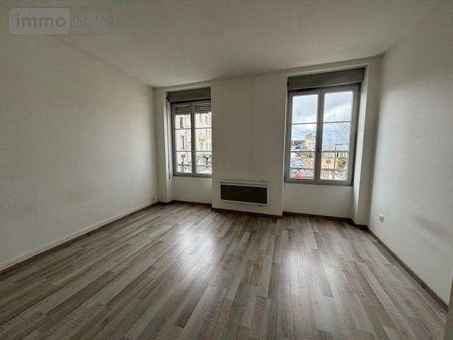 Location appartement Saint-Amand-Montrond 18200 Cher 81 m2 4 pièces 580 euros
