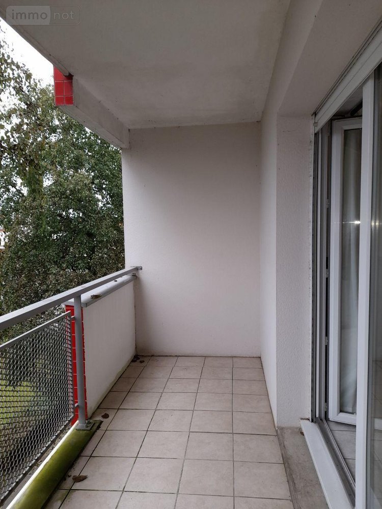Location appartement Rennes 35000 Ille-et-Vilaine 47 m2 2 pièces 660 euros