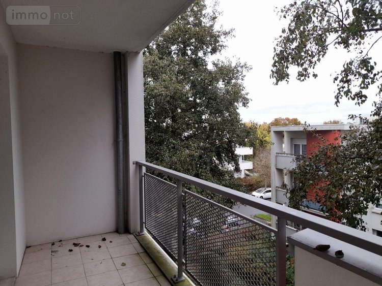 Location appartement Rennes 35000 Ille-et-Vilaine 47 m2 2 pièces 660 euros