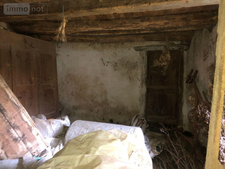 Maison a vendre Peyrusse 15170 Cantal  28000 euros