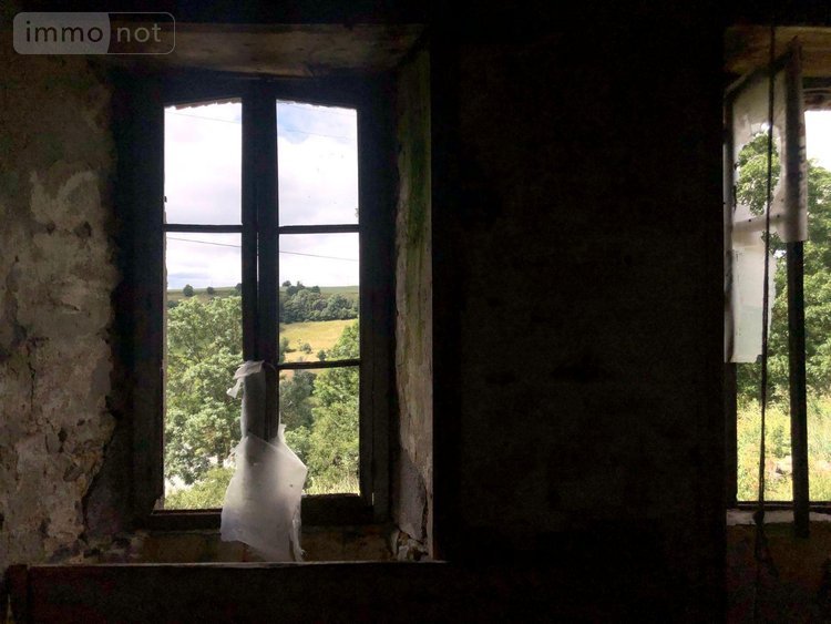 Maison a vendre Peyrusse 15170 Cantal  28000 euros