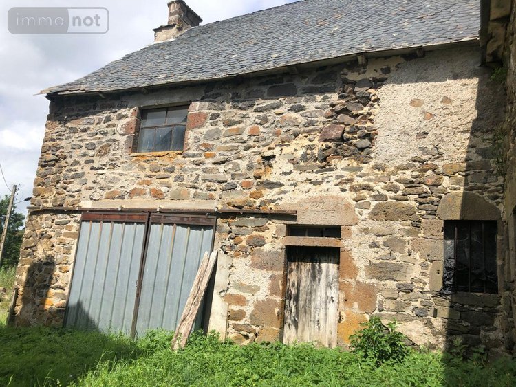 Maison a vendre Peyrusse 15170 Cantal  28000 euros