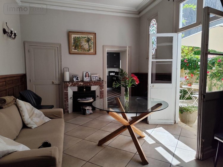 Maison a vendre Saint-Amand-Montrond 18200 Cher 207 m2 6 pièces 324400 euros