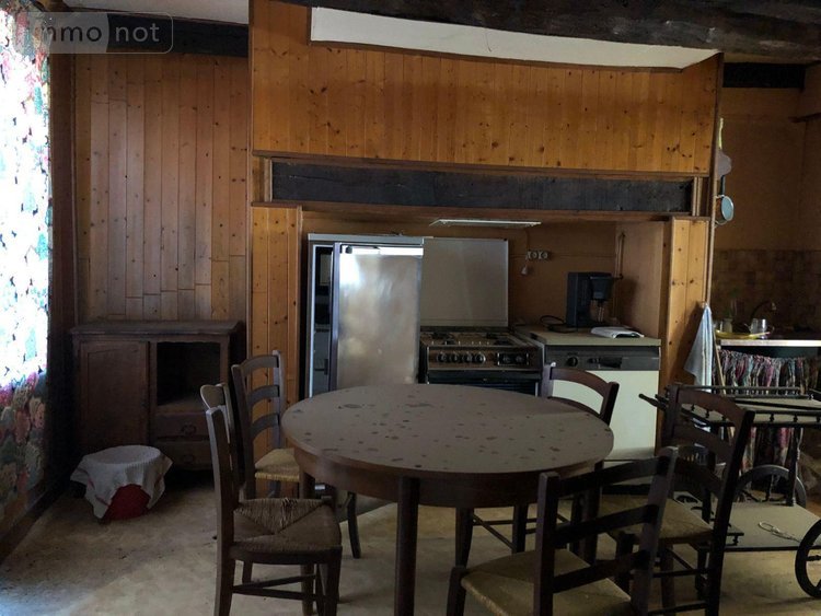 Immeuble a vendre Lacapelle-Marival 46120 Lot 146 m2  19000 euros