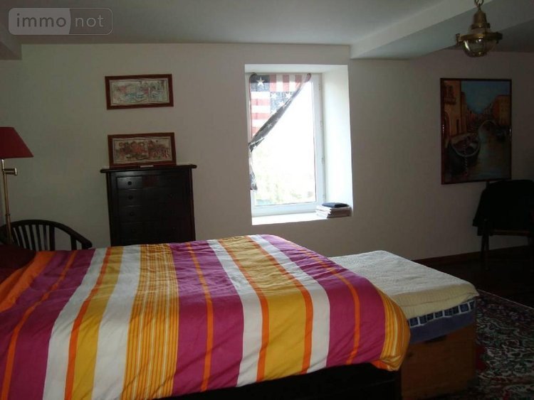 Immeuble a vendre Le Sourn 56300 Morbihan 1137 m2  314400 euros