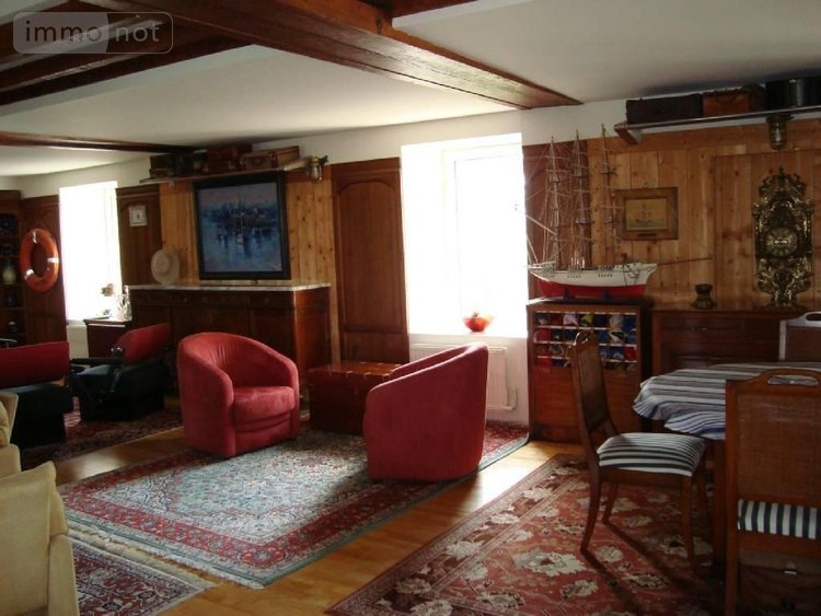 Immeuble a vendre Le Sourn 56300 Morbihan 1137 m2  314400 euros