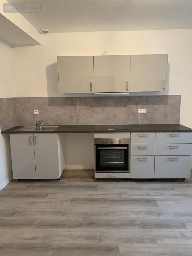 Location maison Bodilis 29400 Finistère 115 m2 8 pièces 867 euros