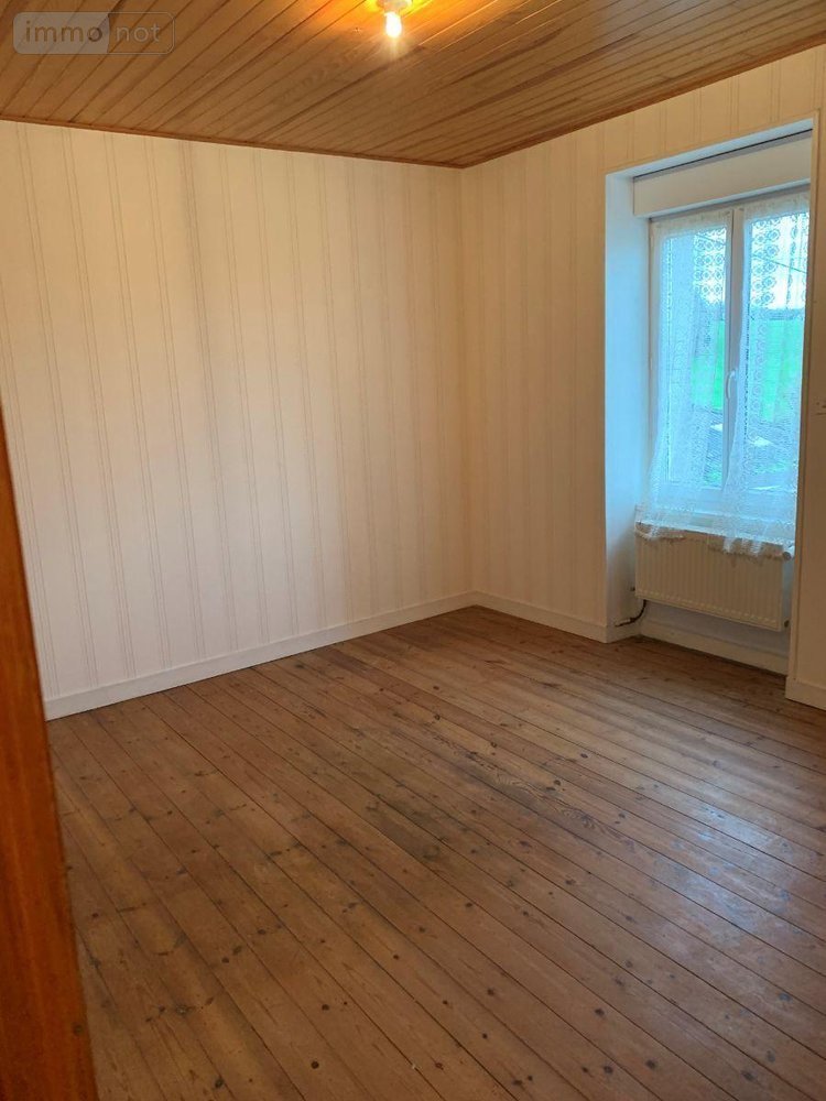Location maison Bodilis 29400 Finistère 115 m2 8 pièces 867 euros