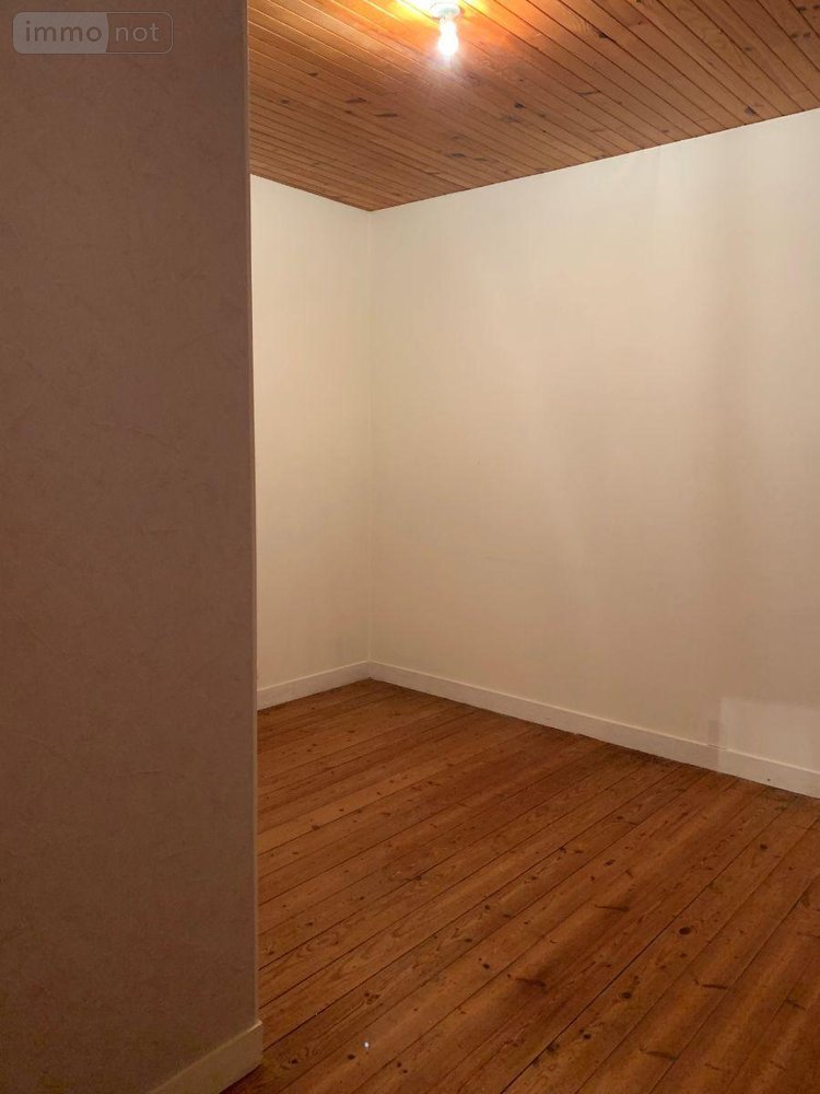 Location maison Bodilis 29400 Finistère 115 m2 8 pièces 867 euros