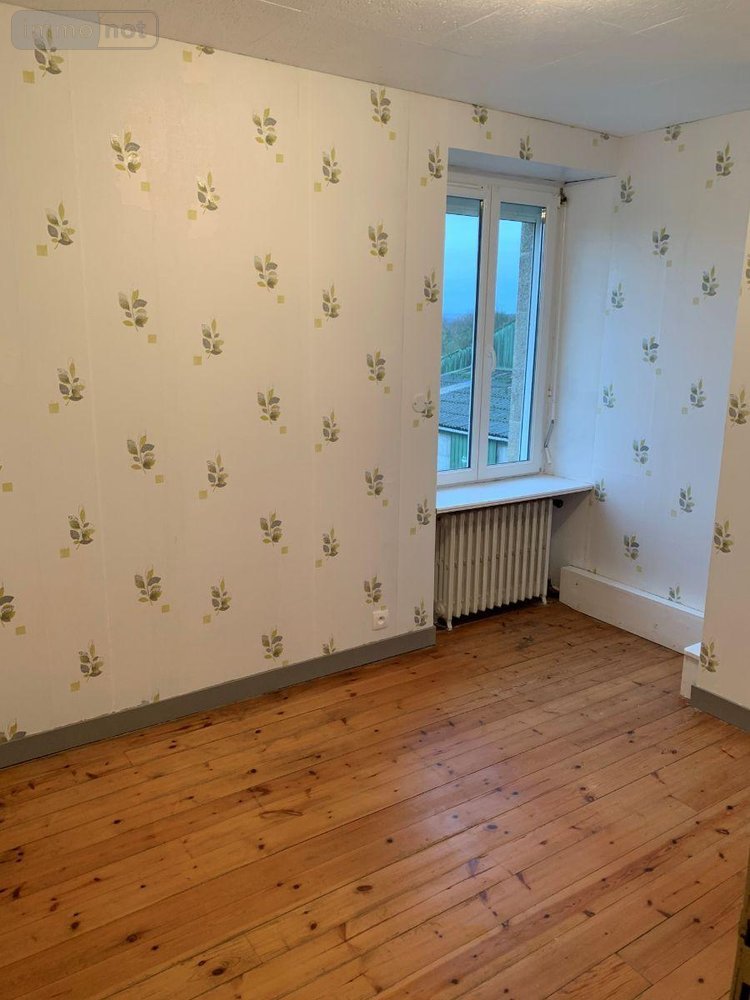 Location maison Bodilis 29400 Finistère 115 m2 8 pièces 867 euros