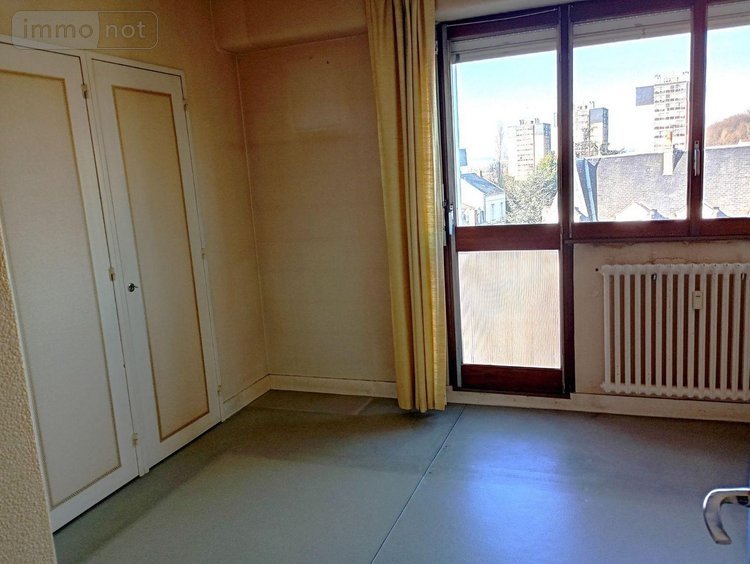 Appartement a vendre Châtellerault 86100 Vienne 75 m2 4 pièces 61000 euros