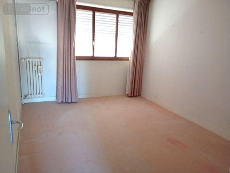 Appartement a vendre Châtellerault 86100 Vienne 75 m2 4 pièces 61000 euros