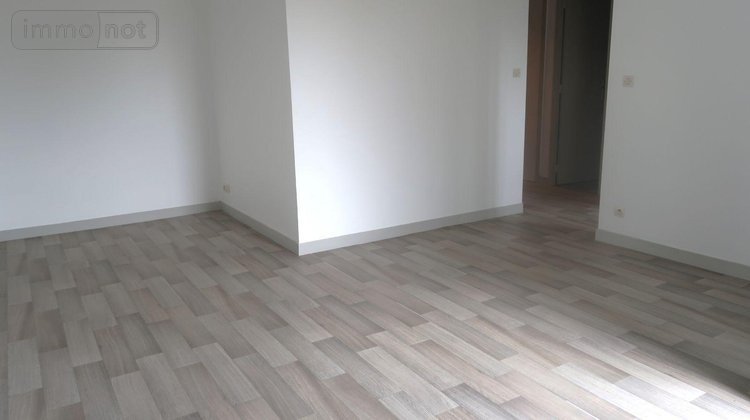 Location appartement Scorbé-Clairvaux 86140 Vienne 33 m2 1 pièce 407 euros