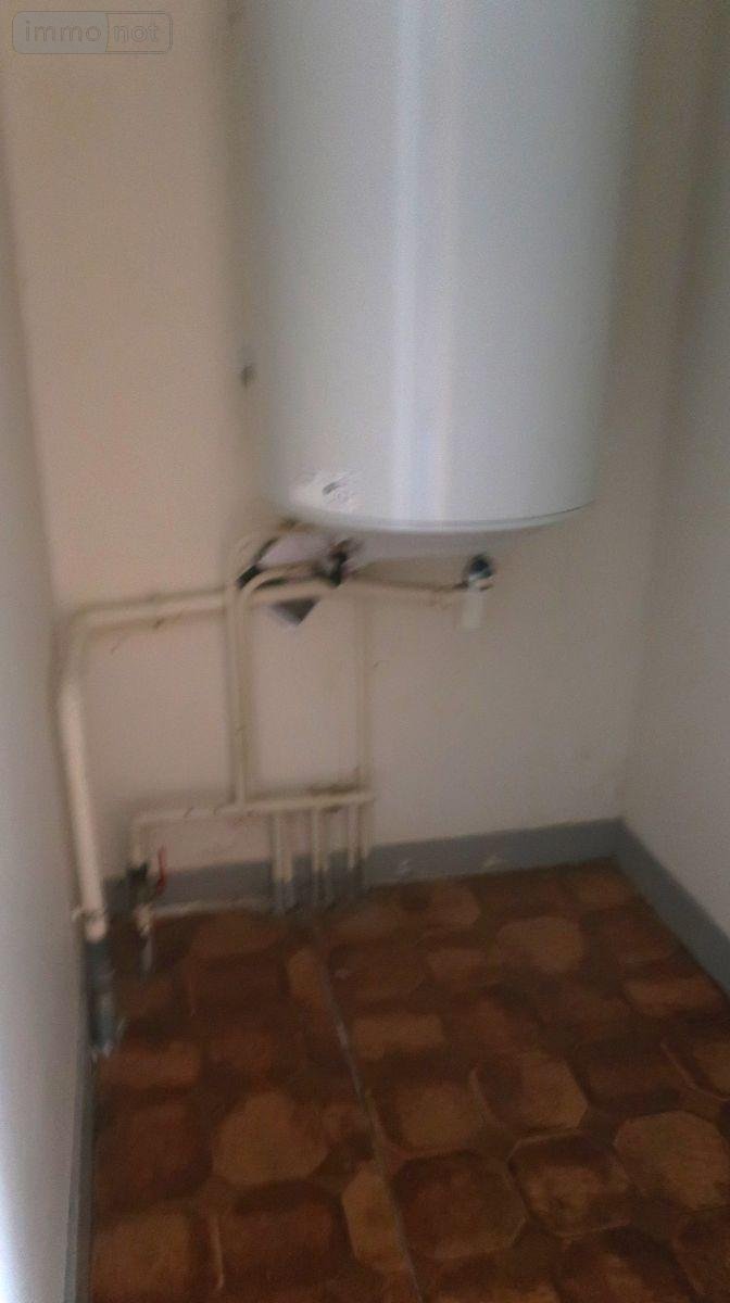 Location appartement Scorbé-Clairvaux 86140 Vienne 33 m2 1 pièce 407 euros